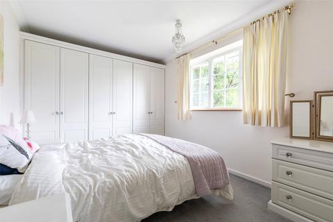 3 bedroom end of terrace house for sale - Brook Green, Bracknell, Berkshire, RG42