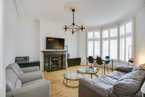 62 Goldsmith Avenue, London, W3 6HN