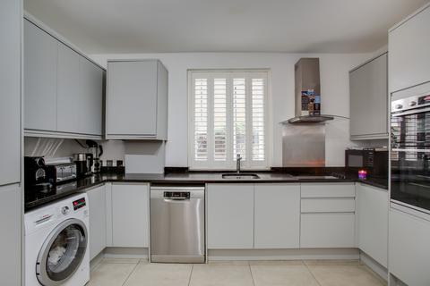 62 Goldsmith Avenue, London, W3 6HN