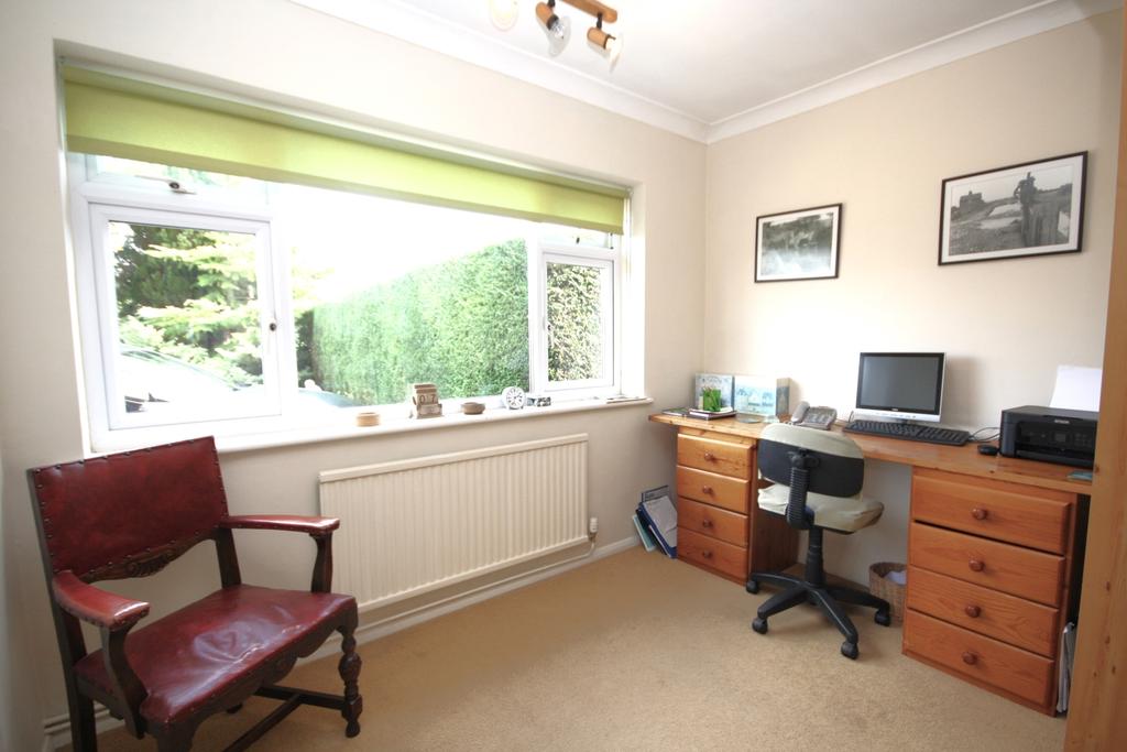 Bed 4 or Office