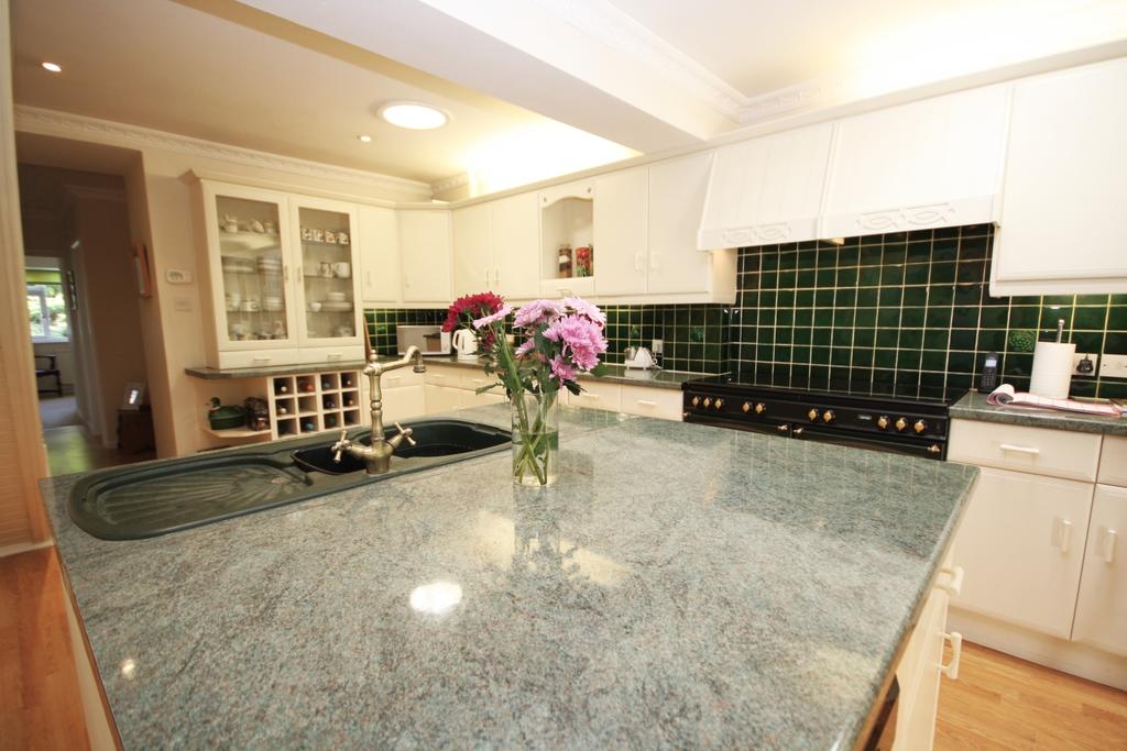 Kitchen 3