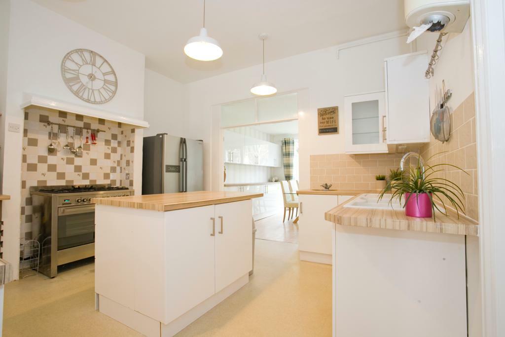 Highend 11 Bed HMO in Bournemouth Mixed use £795,000