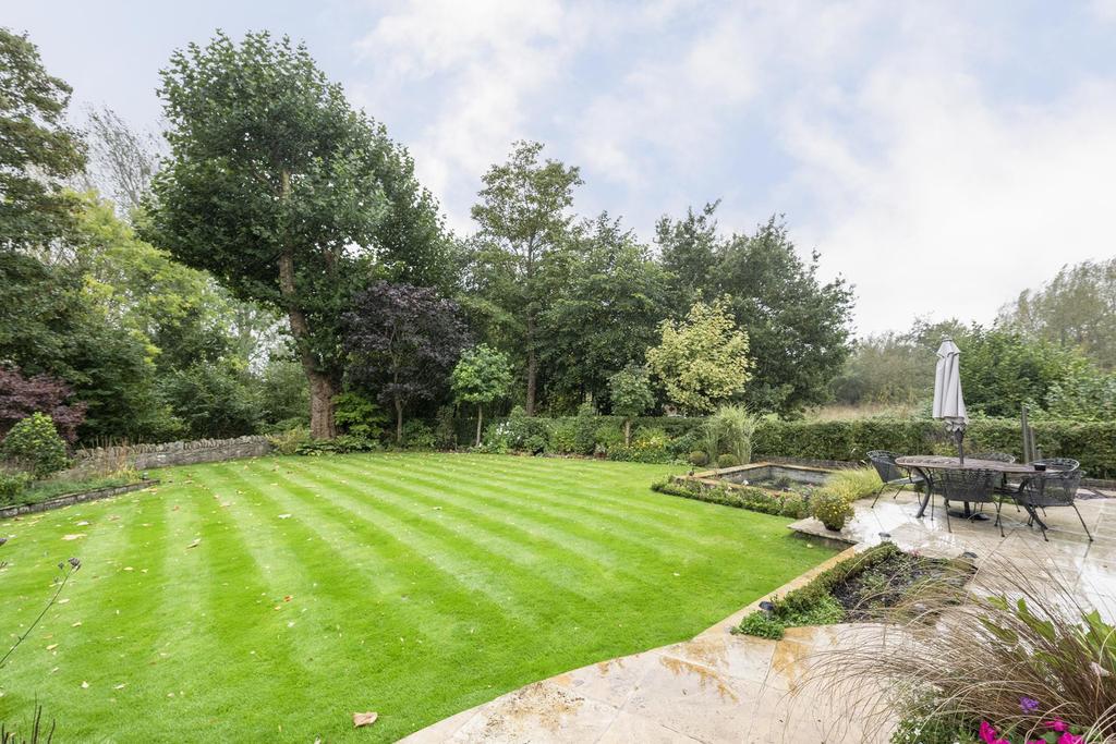 Bucklands End, Nailsea, BS48 4 bed detached house £4,000 pcm (£923 pw)