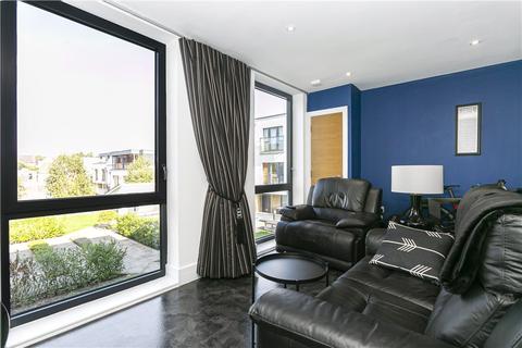2 bedroom apartment for sale - Somerset Road, Teddington, TW11