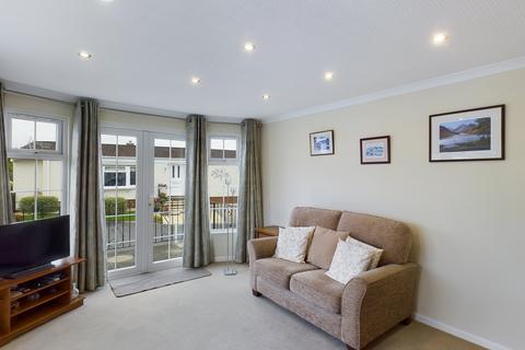 2 bedroom park home for sale - Midway Avenue, Penton Park, Chertsey, Surre, KT16