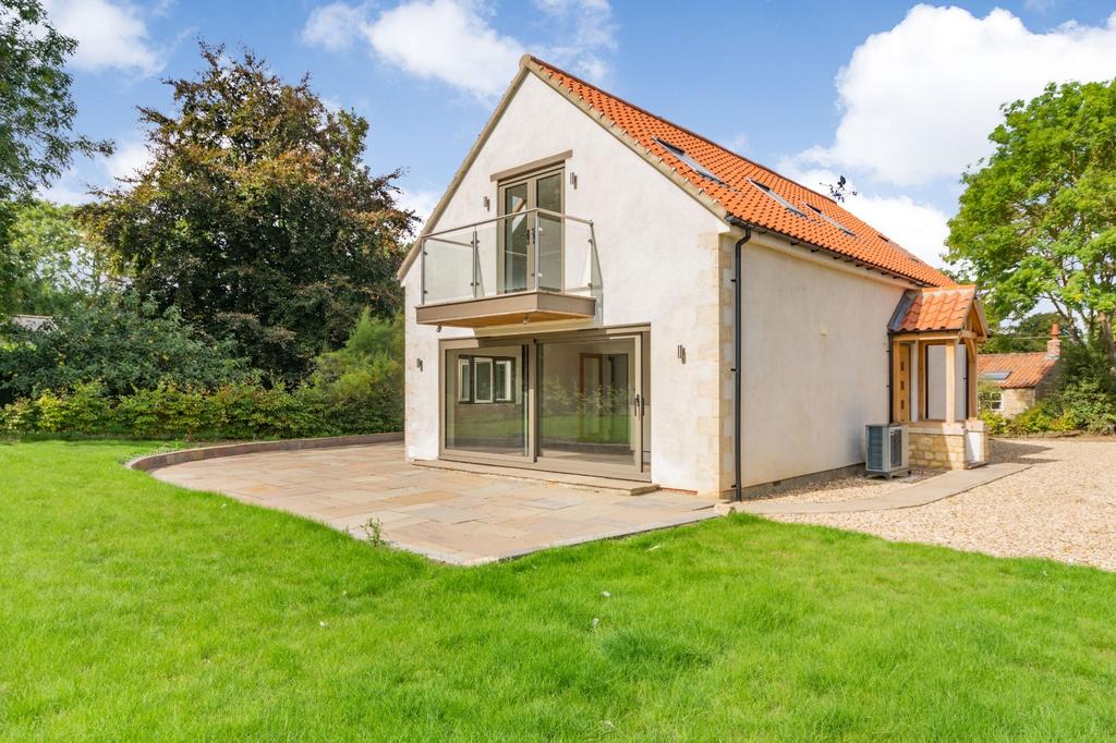Beech Cottage, Braceborough, Stamford, Lincolnshire, PE9 3 bed detached