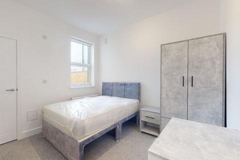 54 Burdett Avenue, Westcliff-on-sea, SS0 7JW