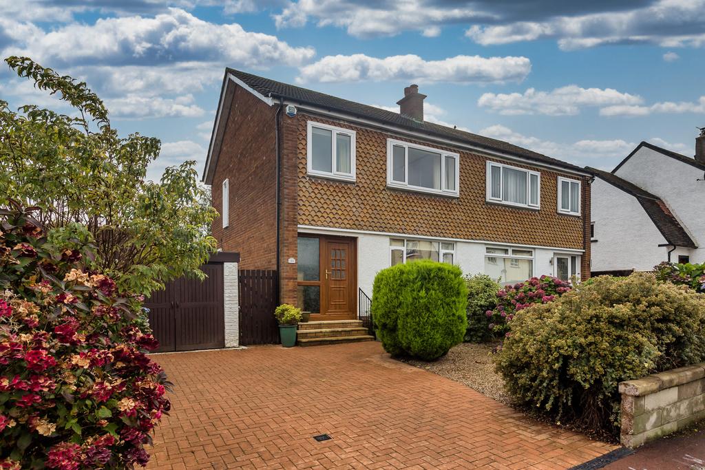 40 Atholl Crescent, Paisley, PA1 3AW 3 bed semidetached villa £220,000