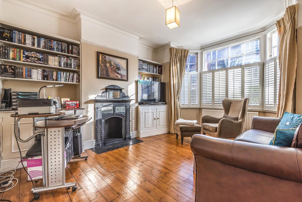 Bangalore Street Putney SW15 2 bed £2,500 pcm (£577 pw)