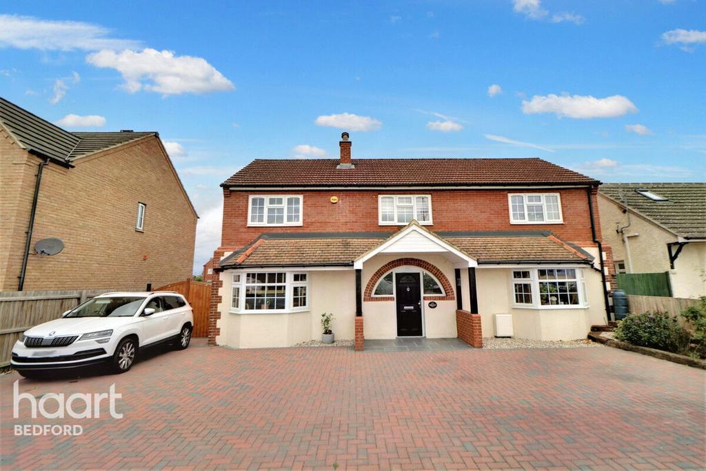 Cambridge Road, Bedford 4 bed detached house £525,000