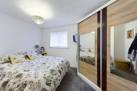 2 bedroom apartment for sale, Sargeson Road, Armthorpe, Doncaster, South Yorkshire, DN3