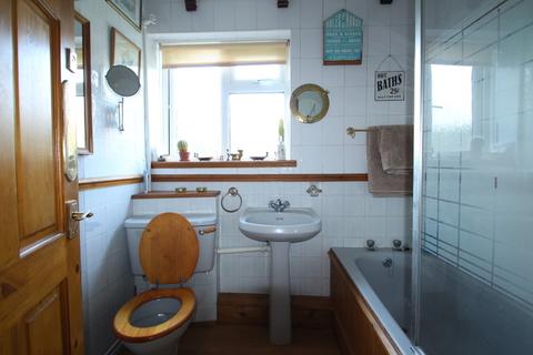 Flat 3, Campbell House Dorset Road, Beckenham, BR3 4EN