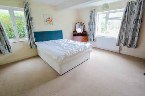 Hillcrest Church Road, Whimple, Exeter, EX5 2TF