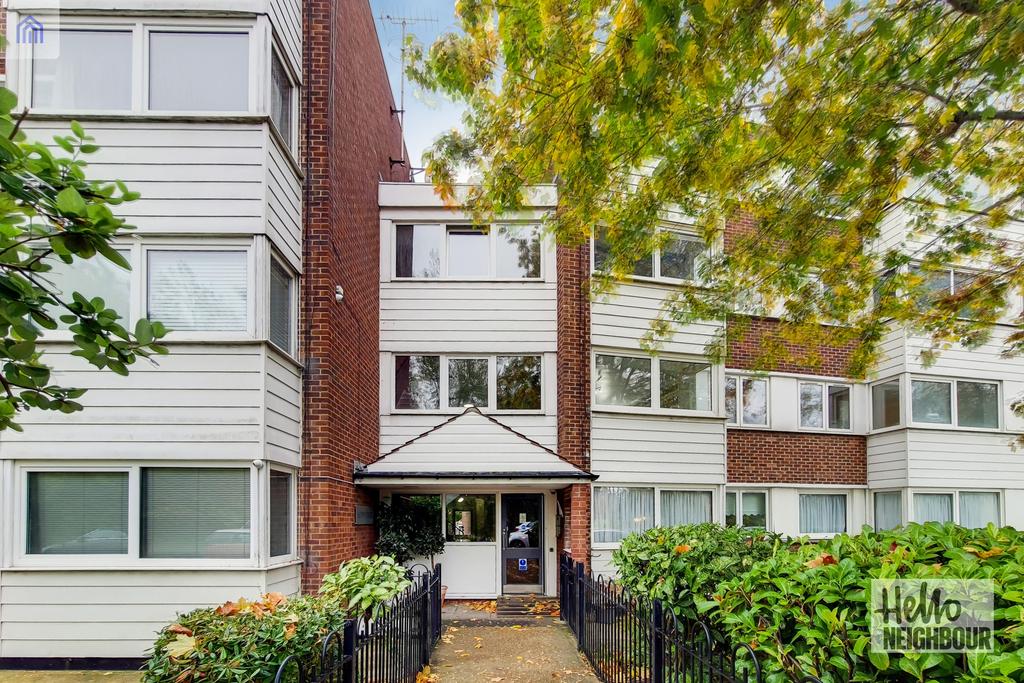 Broomhill Road, Woodford Green, IG8 2 bed apartment £1,500 pcm (£346 pw)