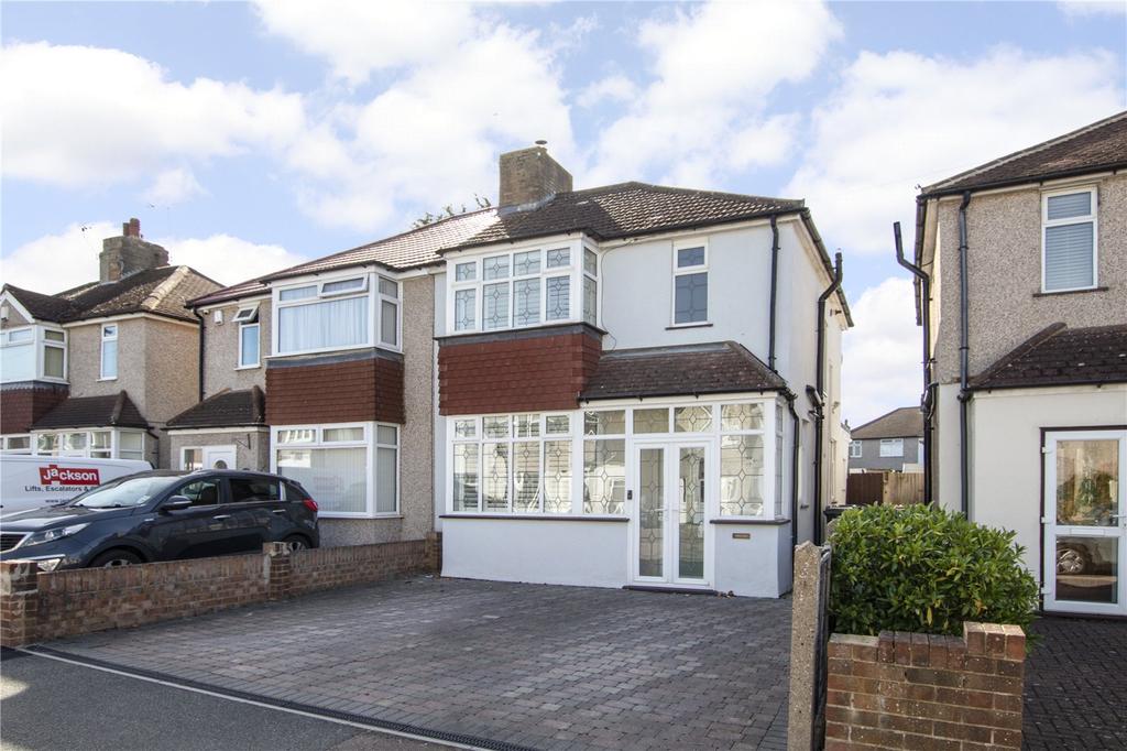 Brent Lane, Dartford, Kent, DA1 3 bed semidetached house for sale £