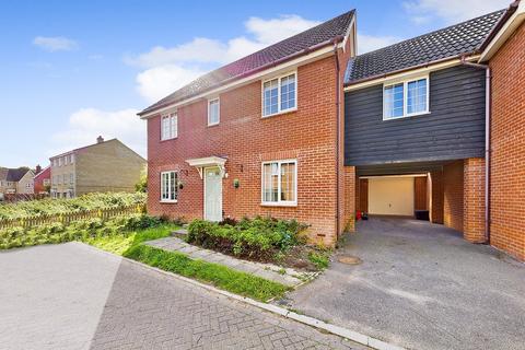 6 Peter Drive, Thetford, IP24 2UG