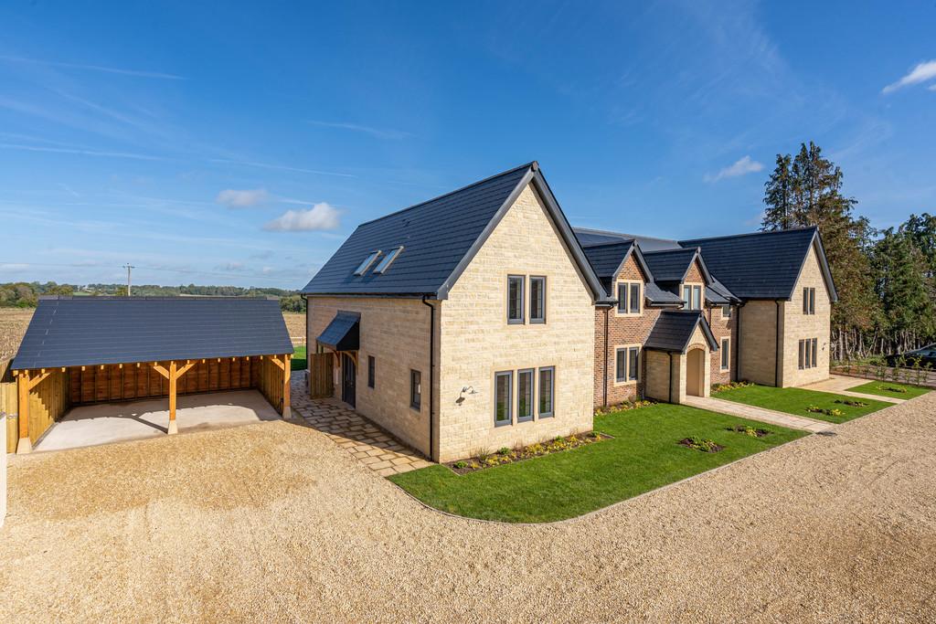 Cocklemore, Studley 4 bed end of terrace house for sale £675,000