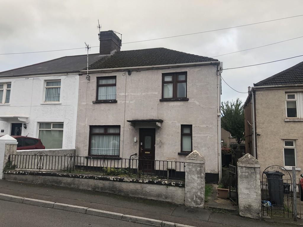 3 Woodland Avenue, Port Talbot, SA13 2LP 3 bed semidetached house £