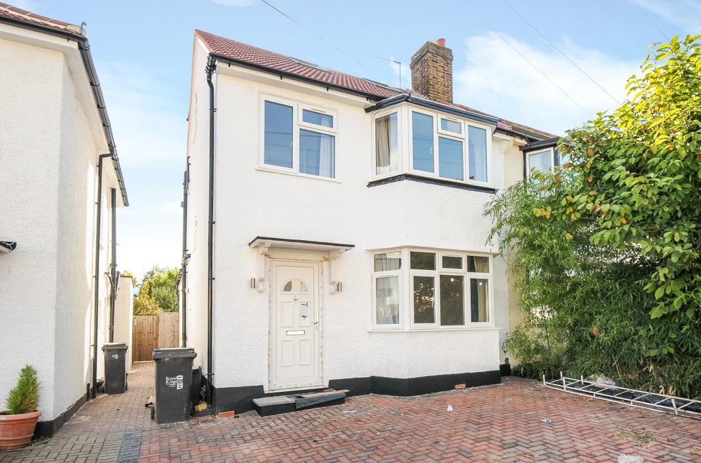 Cambridge Road, New Malden, KT3 4 bed semidetached house £2,850 pcm