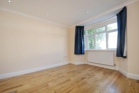 4 bedroom semi-detached house to rent, Cambridge Road, New Malden, KT3