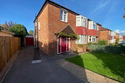 3 bedroom semi-detached house to rent, Serpentine Road  Fareham  UNFURNISHED