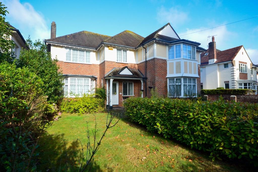 Huntly Road, Bournemouth 4 bed detached house £825,000