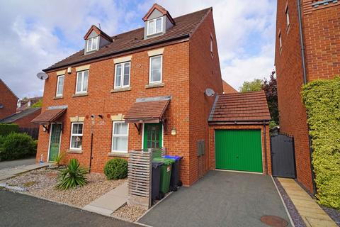 39 Coriolanus Square, Heathcote, Warwick, CV34 6GR