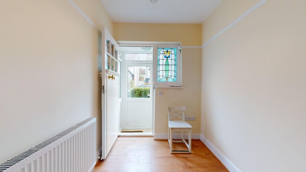 Conifer Gardens, Streatham 4 bed semi-detached house - £2,950 pcm (£681 pw)