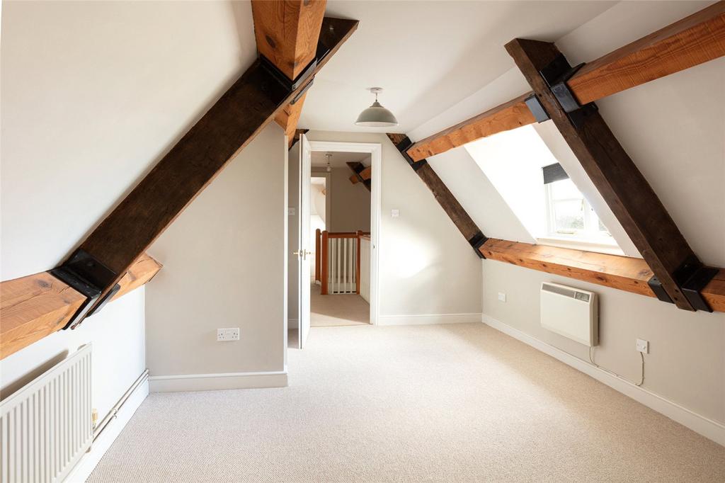 Attic Room 2.1