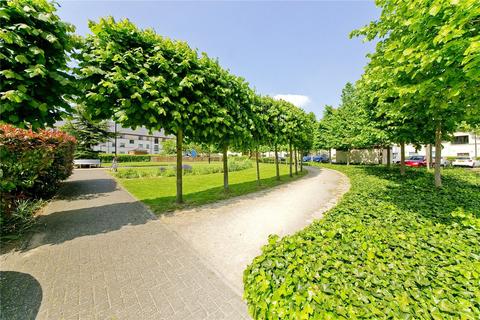 2 bedroom flat to rent, Sherard Court, 3 Manor Gardens, London