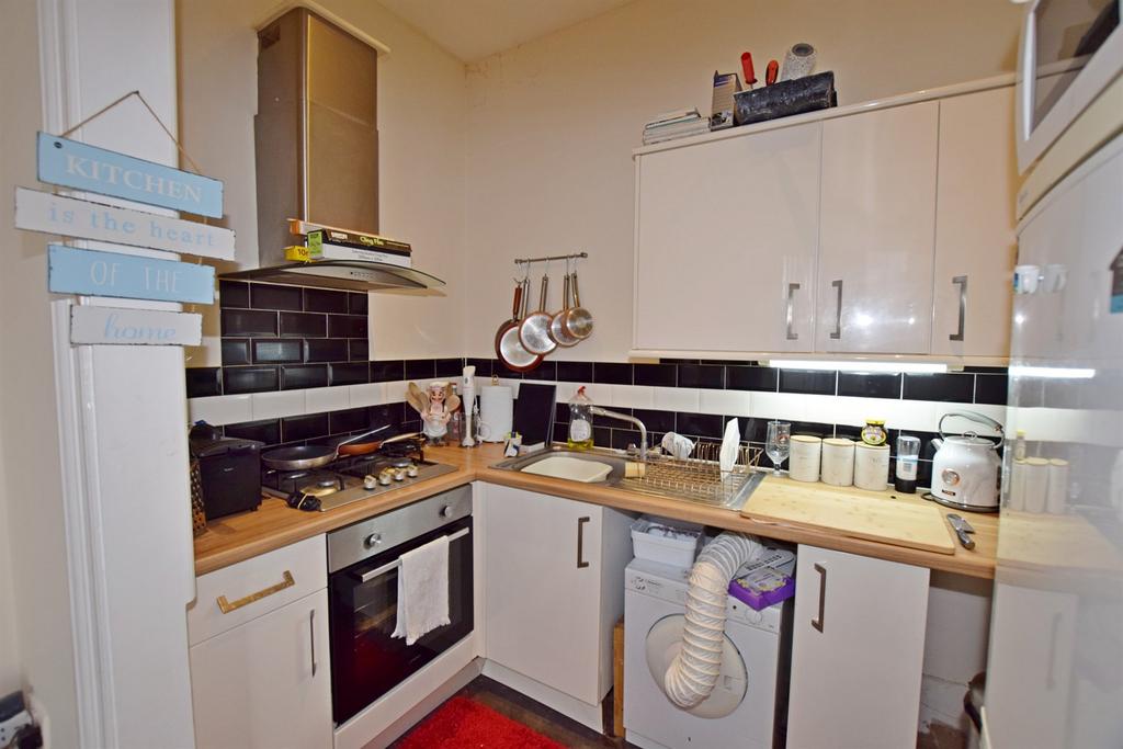 Sudley Chambers, Sudley Road, Bognor... 1 bed flat £750 pcm (£173 pw)