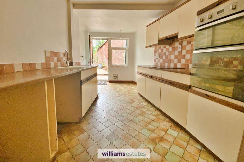 Llanfair Road, Ruthin 4 bed terraced house £255,000