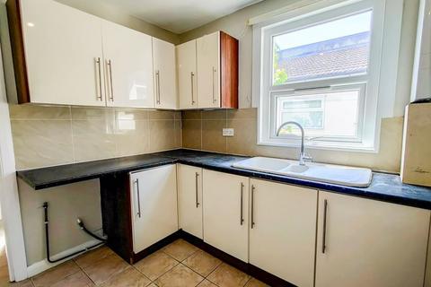 2 bedroom apartment to rent - Eglinton Road, Plumstead