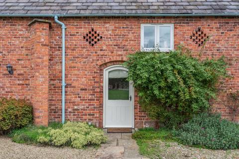 2 bedroom barn conversion for sale, Burton, Tarporley