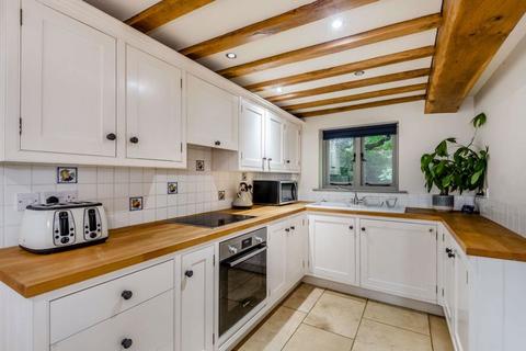 2 bedroom barn conversion for sale, Burton, Tarporley