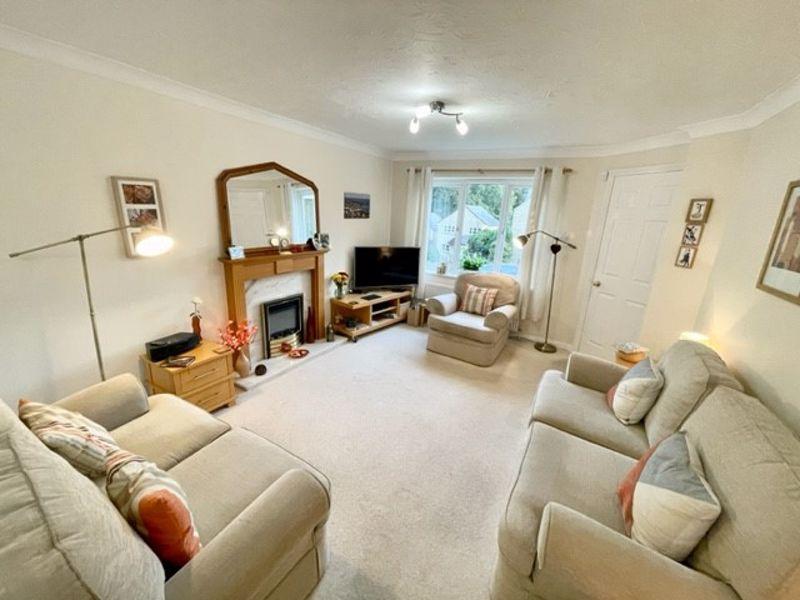 Heath Lea, Well Head, Halifax 4 bed detached house for sale £350,000