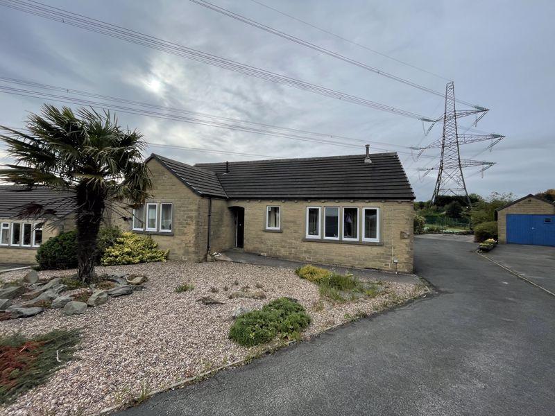 Pinfold Close, Barkisland, Halifax 2 bed detached bungalow for sale £