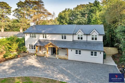 5 bedroom detached house for sale, Church Road, Aspley Heath, Bedfordshire, MK17