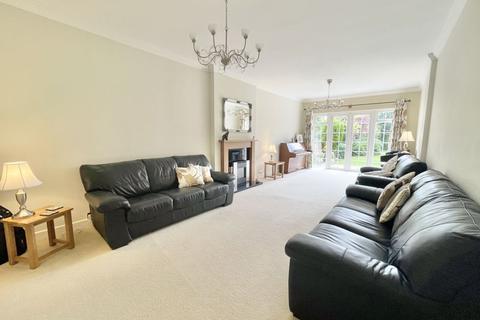 76 Holifast Road, Sutton Coldfield, B72 1AE