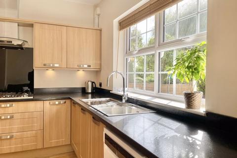 76 Holifast Road, Sutton Coldfield, B72 1AE