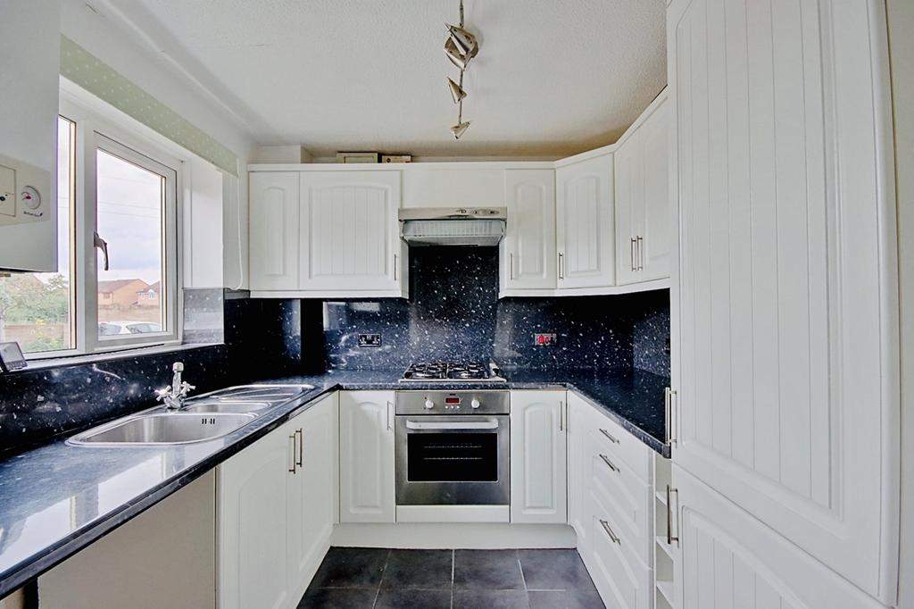 Waseley Close, St Peters, Worcester, WR5 2 bed end of terrace house £