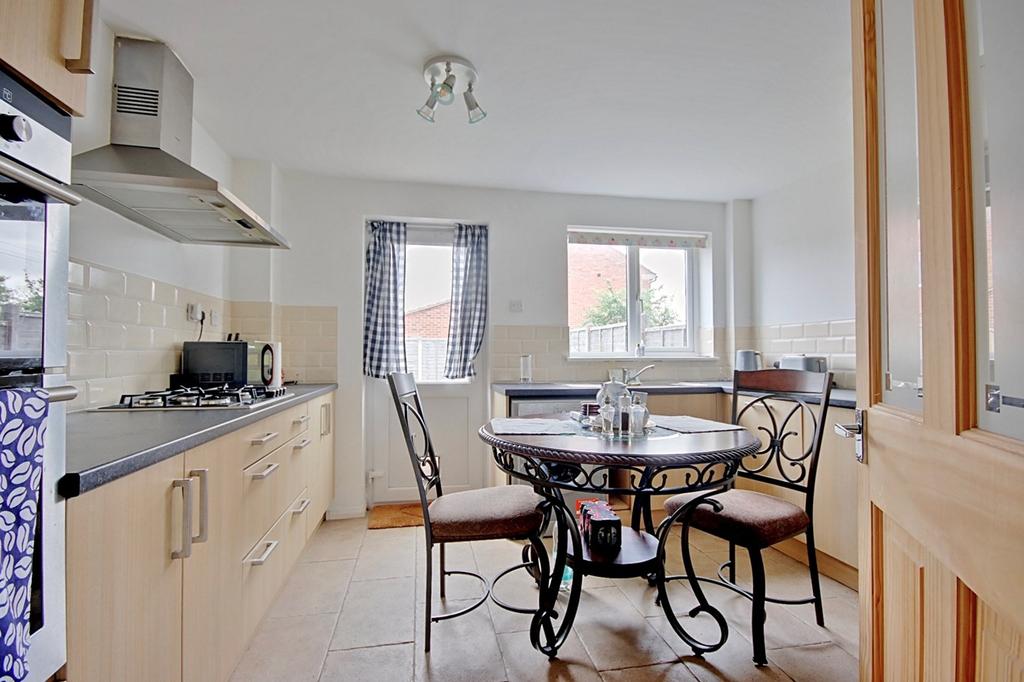 Whitewood Way, Spetchley, Worcester, WR5 2 bed end of terrace house £