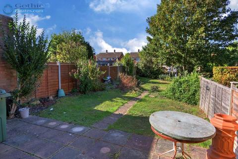 15 Carters Way, Arlesey, SG15 6UG