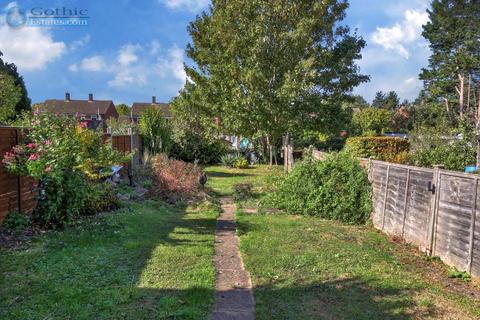 15 Carters Way, Arlesey, SG15 6UG