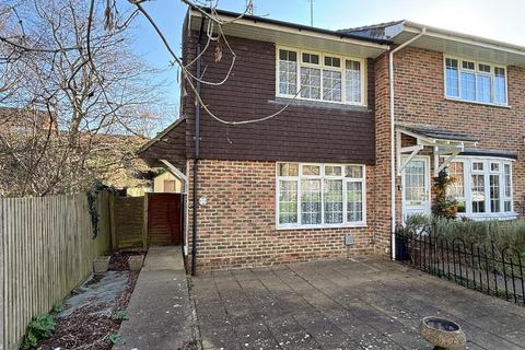 Newham Close, Steyning, West Sussex, BN44 3ND