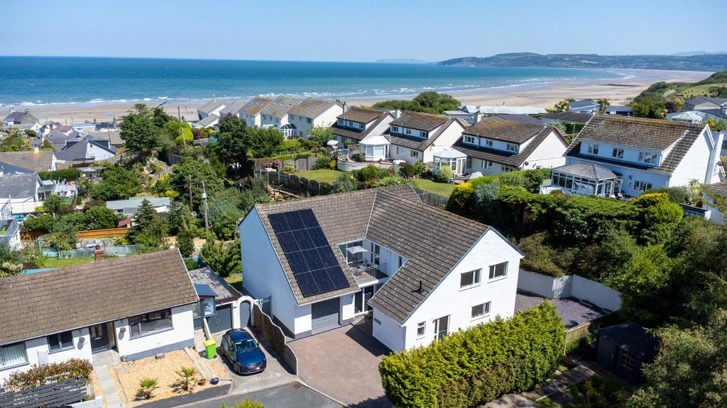 Ffordd Cynlas, Benllech, TynyGongl, Isle of Anglesey, LL74 7 bed
