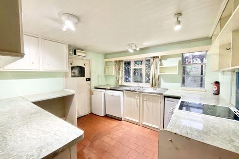 4 bedroom cottage for sale - Nantwich Road, Woore, Shropshire