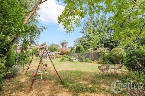 Flat 1, 52 Coolhurst Road, London, N8 8EU