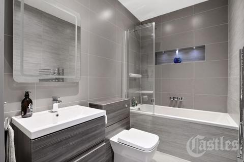 Flat 1, 52 Coolhurst Road, London, N8 8EU