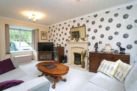 16 Holt Coppice, Bratton, Telford, TF5 0DB